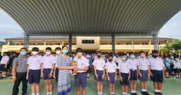 รางวัลชนะเลิศอันดับที่ 3 โครงการการจัดการแข่งขันพลูตาหลวงโกลหนูคัพ ครั้งที่ 8